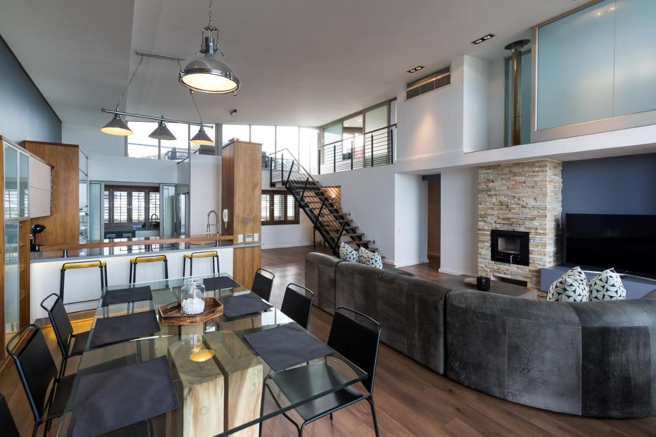 Apartment Harbour Edge Cape Town